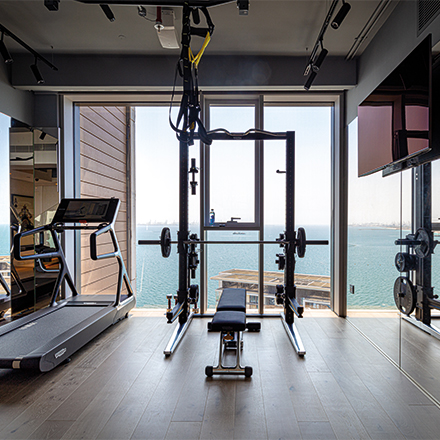Exploring The Option Of Installing Wooden Floors At Your Home Gym
