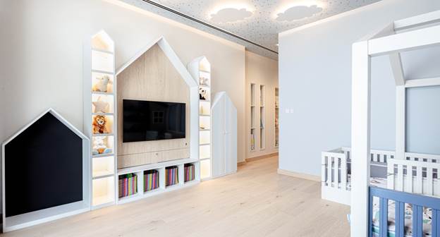 Wood flooring types come to life in this villa in Dubai, featuring    ultra-matt Kährs Oak Sky flooring.